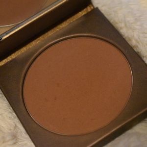 Tarte Hotel Heiress Bronzer